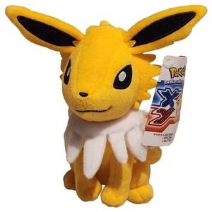 NWT Tomy Pokemon Jolteon Plush 8" Stuffed Toy XY Evolutions 2016 Yellow & White